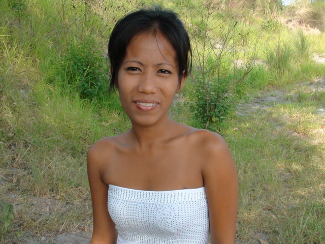 Mayka – Off the Beaten Path Pussy (4 min clip)